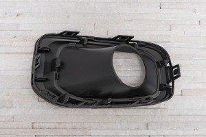 JEEP RENEGADE I BU 2015-2018 KRATKA PRZEDNIEJ LAMPY PRZECIWMGIELNEJ LEWA 5XB32XS9AA