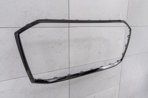 AUDI Q7 / SQ7 4M 2020+ PO FACELIFTINGU CZARNA RAMKA GRILLA 4M0853651AG