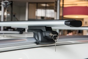 MITSUBISHI OUTLANDER I BELKI POPRZECZNE BAGAŻNIK DACHOWY 137CM