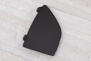 MAZDA 3 III BN 2016-2018 PO LIFTINGU ZAŚLEPKA  PRZEDNIEGO ZDERZAKA PRAWA B63B50101