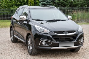 HYUNDAI ix35 LM 2010-2015 KRATKA ZAŚLEPKA PRZEDNIEJ LAMPY PRZECIWMGIELNEJ PRAWA 865862Y000