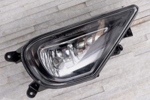 VOLKSWAGEN TOUAREG II 7P 2014-2018 PO FACELIFTINGU LAMPA PRZECIWMGIELNA PRZEDNIA PRAWA 7P6941700G