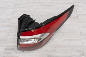 FORD ESCAPE MK3 III 2016-2019 PO FACELIFTINGU LAMPA TYLNA KAROSERYJNA PRAWA GJ5Z13404C