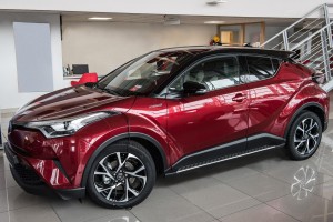 TOYOTA C-HR 2016+ STOPNIE BOCZNE PROGI SAMOCHODOWE