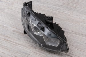 HONDA CIVIC X 2016-2019 PRZED FACELIFTINGIEM LAMPA PRZEDNIA LED PRAWA 33100TBAA01