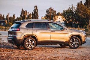 JEEP CHEROKEE V KL 2018-2023 PO FACELIFTINGU BŁOTNIK PRZEDNI PRAWY 68292514AC