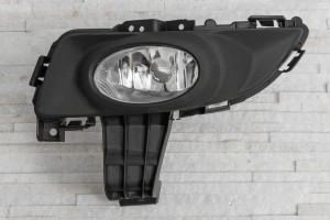 MAZDA 3 I BK 2006-2009 PO LIFTINGU LAMPA PRZECIWMGIELNA PRZEDNIA LEWA BN8V-51-690