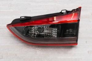 MAZDA III GJ 2012-2015 SEDAN PRZED FACELIFTINGIEM LAMPA KLAPY TYLNEJ PRAWA GHK1513F0D