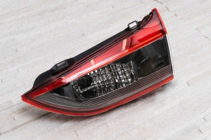 MAZDA III GJ 2012-2015 SEDAN PRZED FACELIFTINGIEM LAMPA KLAPY TYLNEJ PRAWA GHK1513F0D