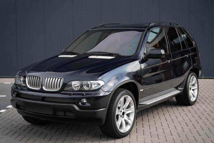 BMW X5 E53 2004-2006 PO FACELIFTINGU ZAŚLEPKA SPRYSKIWACZA REFLEKTORA LEWA 61677145235