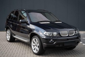 BMW X5 E53 2004-2006 PO FACELIFTINGU ZAŚLEPKA SPRYSKIWACZA REFLEKTORA LEWA 61677145235