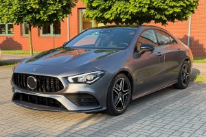 MERCEDES CLA C117 W117 2017-2019 PO FACELIFTINGU ATRAPA KRATKA ŚRODKOWA PRZEDNIEGO ZDERZAKA A1768852600