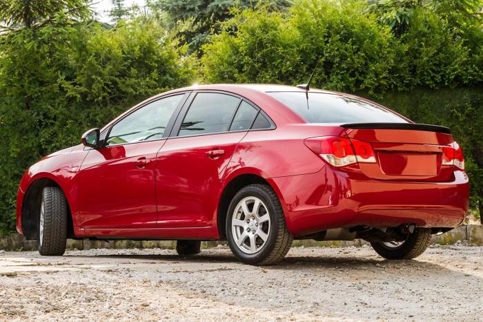 CHEVROLET CRUZE I 2009-2013 SPOILER TYLNY CZARNY LAKIEROWANY PIANO BLACK
