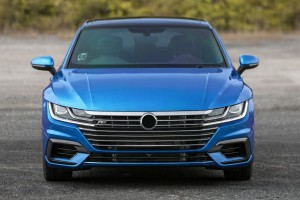 VOLKSWAGEN ARTEON 2017-2020 R-LINE PRZED FACELIFTINGIEM KRATKA PRZEDNIEGO ZDERZAKA ŚRODKOWA 3G8853677A