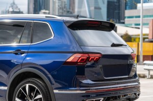 VOLKSWAGEN TIGUAN ALLSPACE 2017-2024 SPOILER TYLNY CZARNY LAKIEROWANY PIANO BLACK