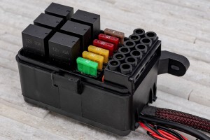TOYOTA HILUX ZESPÓŁ PRZEŁĄCZNIKÓW OFFROAD LED PANEL 6 PRZEWODÓW