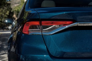 TOYOTA COROLLA XII E21 2019+ SEDAN KAROSERYJNA LAMPA TYLNA LEWA 8156102D10