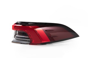 TOYOTA COROLLA XII E21 2019+ SEDAN KAROSERYJNA LAMPA LED TYLNA PRAWA 8155002D21