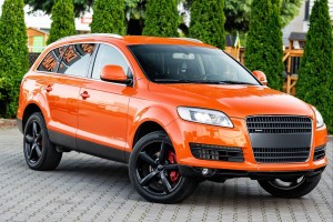 AUDI Q7 I 4L 2005-2009 PRZED LIFTINGIEM ŚWIATŁA DO JAZDY DZIENNEJ LED DRL Z KIERUNKOWSKAZEM