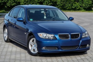 BMW SERIA 3 E90 2004-2009 SEDAN PRZED FACELIFTINGIEM PRZEDNIA LAMPA PRZECIWMGIELNA PRAWA 63176948374