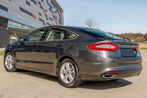 FORD MONDEO MK5 V 2014-2019 SEDAN PRZED FACELIFTINGIEM SPOILER TYLNEGO ZDERZAKA DS7Z17K922CA