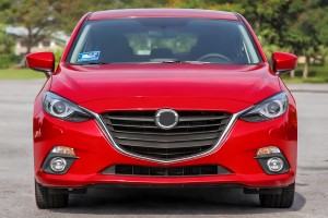 MAZDA 3 III BM 2014-2016 PRZED FACELIFTINGIEM CHROMOWANA RAMKA LEWEJ KRATKI HALOGENU BJE1-50C12
