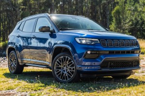 JEEP COMPASS II MP 2020+ PO FACELIFTINGU KRATKA PRZEDNIEGO ZDERZAKA ŚRODKOWA 6ZH09TZZAA