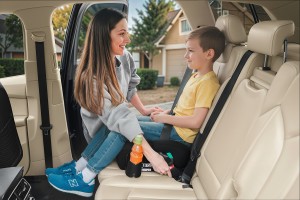 FOTELIK SAMOCHODOWY PODKŁADKA SIEDZISKO Z ISOFIX CZARNY R129 125-150 CM