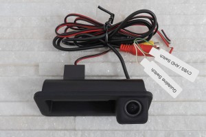 FORD FOCUS MK3 III 2010-2018 KAMERA COFANIA FULL HD DYNAMICZNE LINIE ZINTEGROWANA Z KLAMKĄ KLAPY TYLNEJ