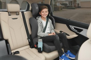 FOTELIK SAMOCHODOWY MODEL HUGO CZARNO-SZARY R129 100-150 CM ISOFIX + GRATIS