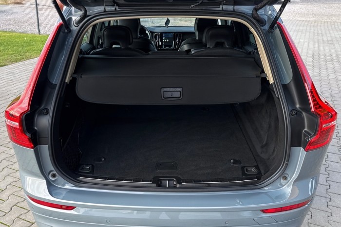 VOLVO XC60 II 2017+ ROLETA BAGAŻNIKA 32205899