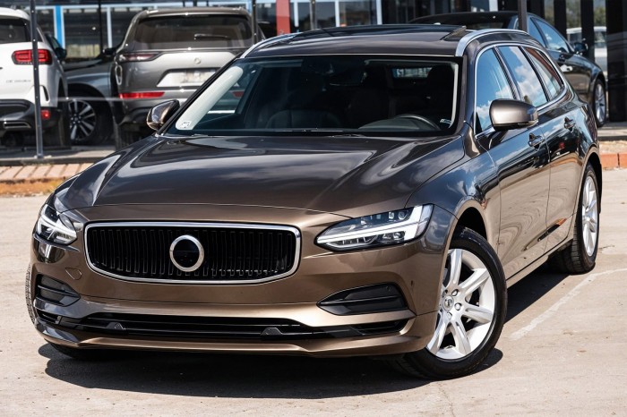 VOLVO V90 2016-2025 ALUMINIOWY BŁOTNIK PRZEDNI LEWY 31651915