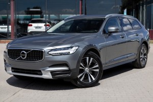 VOLVO V90 CROSS COUNTRY 2016-2025 ALUMINIOWA MASKA PRZEDNIA 32244153