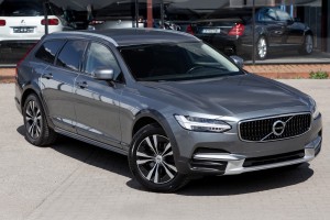 VOLVO V90 CROSS COUNTRY 2016-2025 ALUMINIOWA MASKA PRZEDNIA 32244153