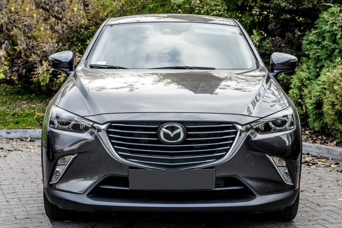 MAZDA CX-3 DK 2015-2021 LISTWY PRZEDNICH HALOGENÓW
