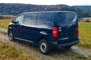 TOYOTA PROACE II / TOYOTA PROACE II VERSO 2016+ KAMERA COFANIA MONTOWANA W MIEJSCE ŚWIATŁA STOPU