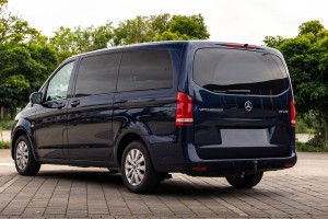 MERCEDES VITO W447 2014+ KAMERA COFANIA Z DIODAMI IR MONTOWANA W MIEJSCE ŚWIATŁA STOPU DYNAMICZNE LINIE