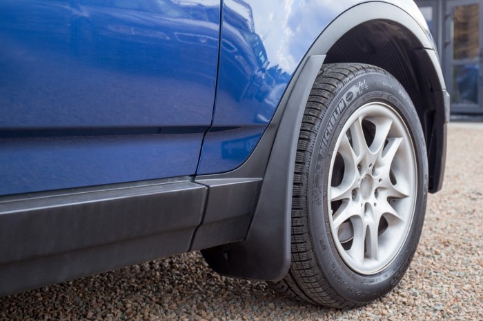 BMW X3 E83 2006-2010 LIFTING CHLAPACZE