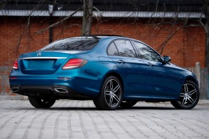 MERCEDES E-CLASS W213 2016-2020 PRZED LIFTINGIEM KAMERA COFANIA KLAMKA KLAPY TYLNEJ