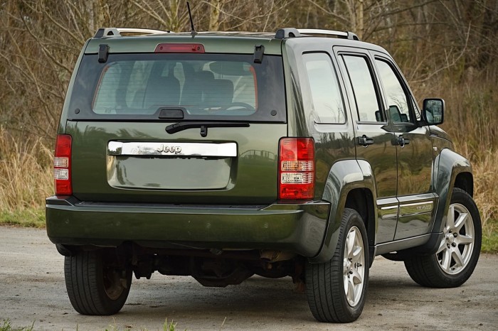 JEEP CHEROKEE IV 2007-2012 KAMERA COFANIA FULL HD DYNAMICZNE LINIE