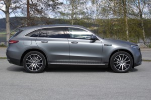 MERCEDES EQC N293 2019-2023 CHLAPACZE POD PROGI STOPNIE BOCZNE