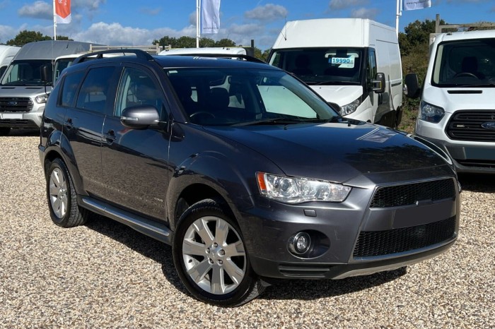 MITSUBISHI OUTLANDER II CW 2010-2012 PO FACELIFTINGU CHLAPACZE