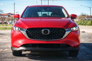 MAZDA CX-5 II KF 2022-2025 PO FACELIFTINGU ZDERZAK PRZEDNI GÓRNY Z 4xPDC KSC350031BB