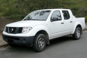 NISSAN NAVARA 2005-2014 CHLAPACZE