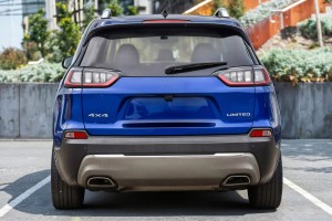 JEEP CHEROKEE V KL 2018-2023 PO FACELIFTINGU ZDERZAK TYLNY GÓRNY Z 4xPDC 68407957AA