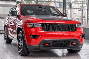 JEEP GRAND CHEROKEE IV WK2 2017-2021 PO DRUGIM FACELIFTINGU GRILL PRZEDNI CZARNY 68258419AC 68317863AA