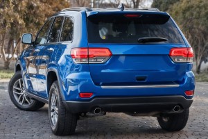 JEEP GRAND CHEROKEE IV WK2 2010-2020 SPOILER TYLNEGO ZDERZAKA PODWÓJNY WYDECH  68111469AA