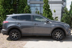 TOYOTA RAV4 2013-2019 STALOWE GÓRNE LISTWY SZYB