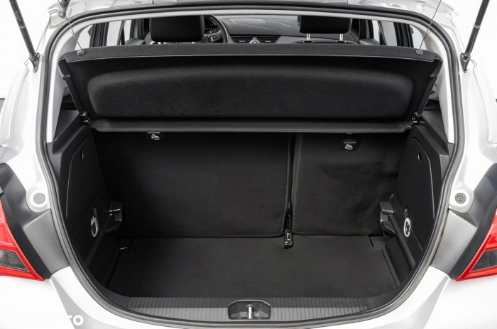 OPEL CORSA V E 2014-2019 5-OS PÓŁKA BAGAŻNIKA 13432983