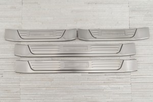 HYUNDAI TUCSON III TL 2015-2020 LISTWY PROGOWE WEWNĘTRZNE